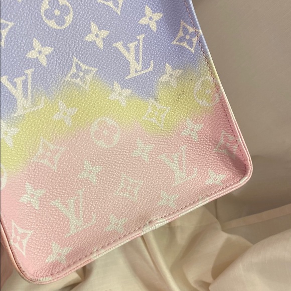 LV Pastel Giant Monogram Escale OnTheGo GM Silver Hardware, 2020 #FL0270 - Picture 6 of 12